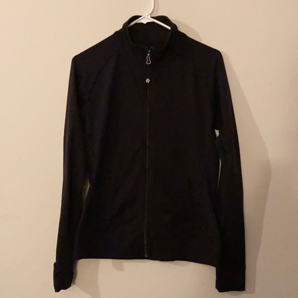 Ladies Black Long Sleeve Athletic type “jacket”.
